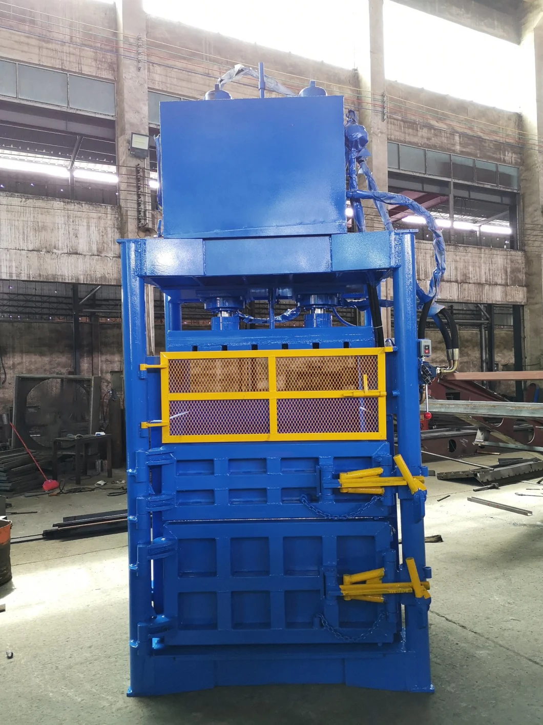 Vertical Hydraulic Waste Paper Plastic Bottle Film Baler